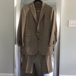 Men’s 2 piece custom wool suit SZ 47 Excellent